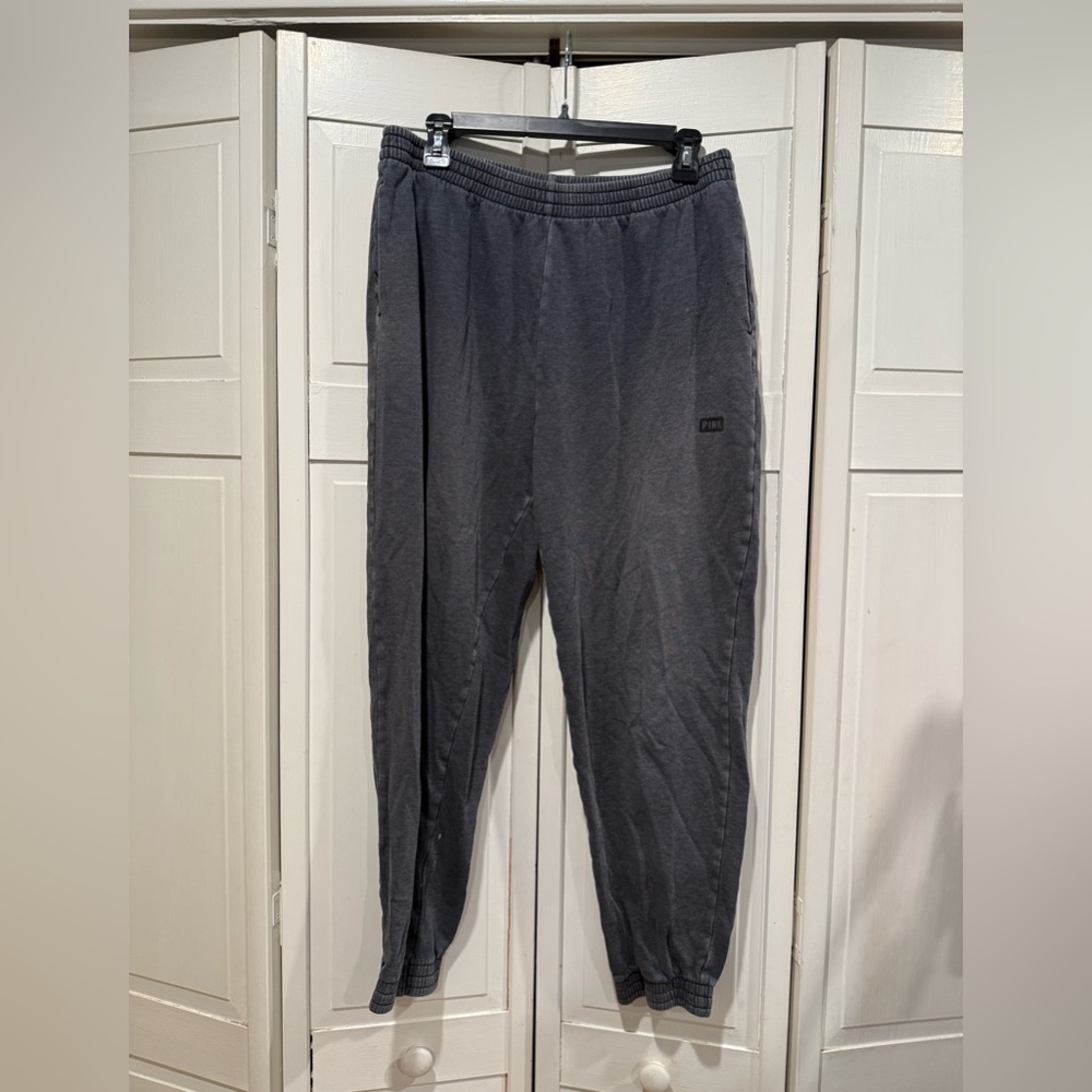 PINK joggers size large‎